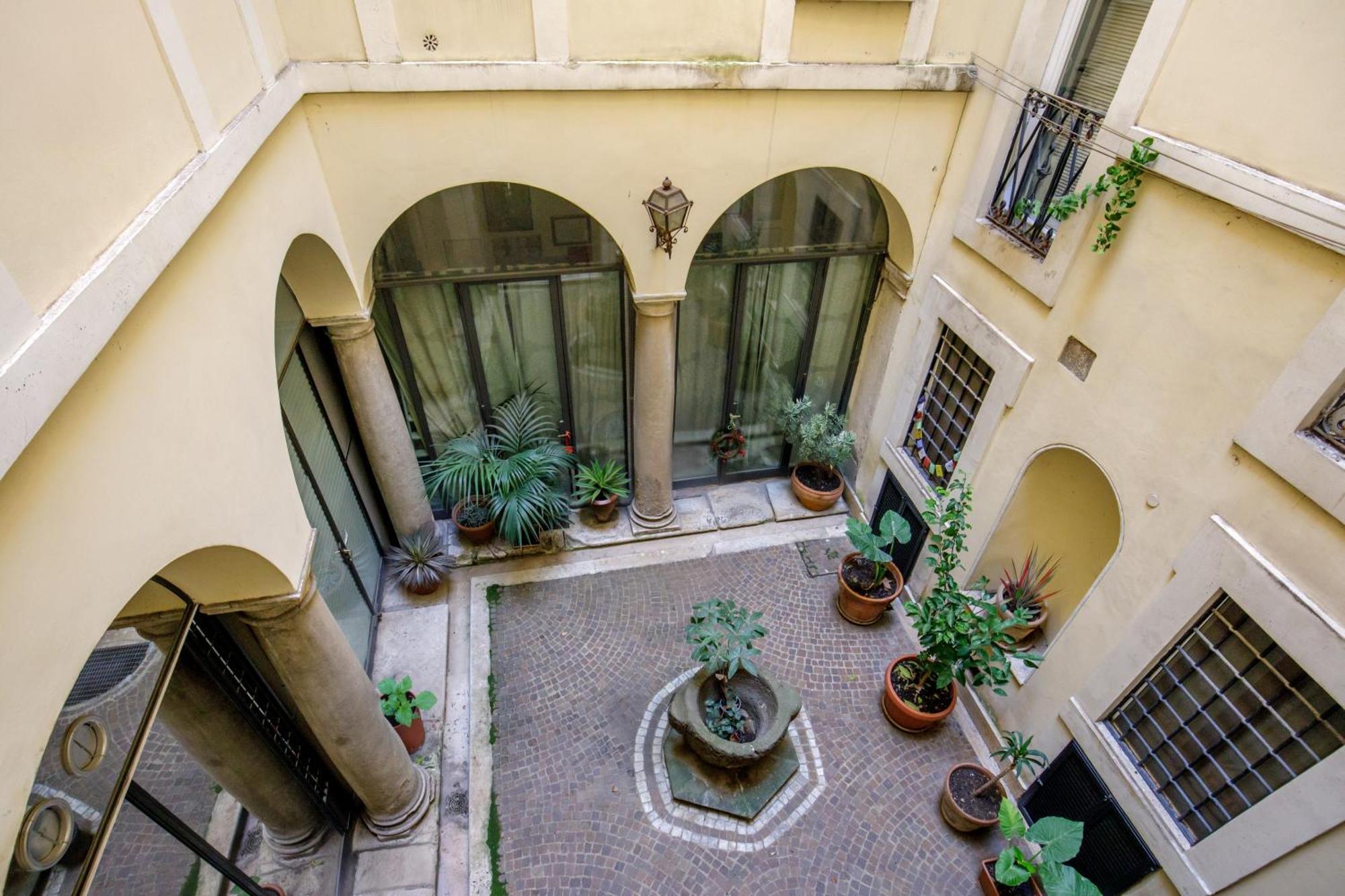 Navona Sky Palace Rome Bagian luar foto